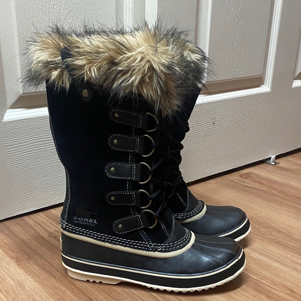 Sorel Black and Tan Winter Boots
